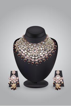 Maron Bead Detailed Uncut Kundan Patterned Heavy Bridal Jewellery Set