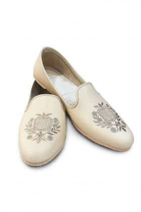 Men’s Traditional Cream Beige Embroidered Mojari