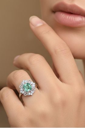 Emerald Royale Diamond Ring