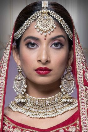 Traditional kundan bridal jewellery