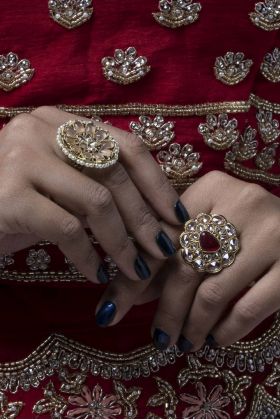 Gold finished kundan ring